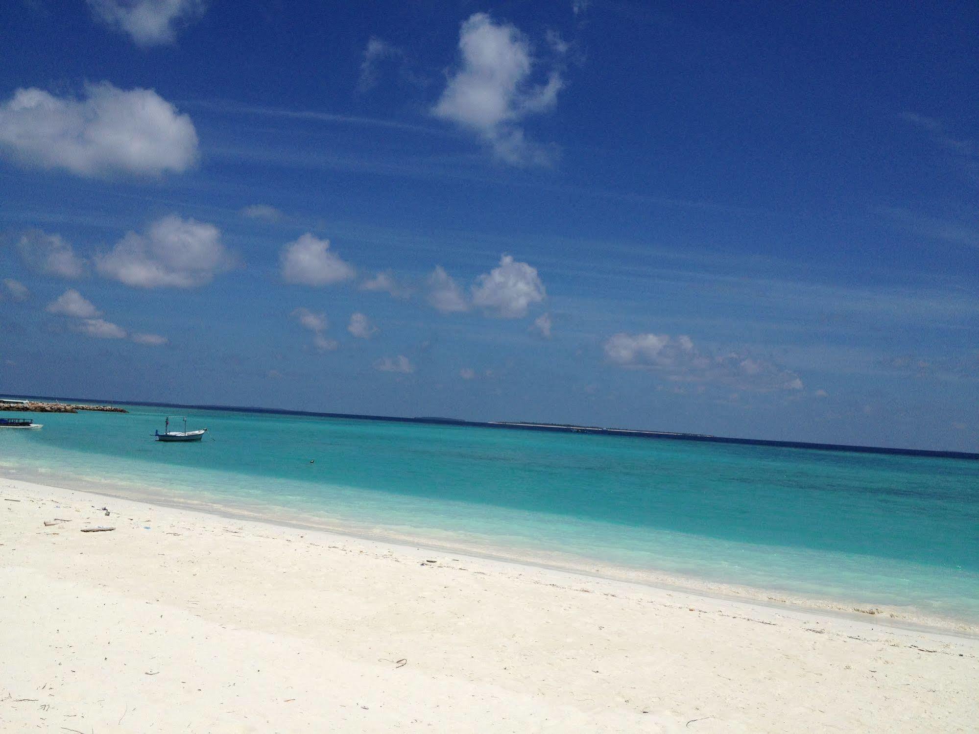 Cerulean View Residence Hanimaadhoo Island Bagian luar foto